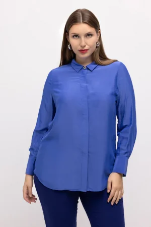 Blusa con bottone a fiore